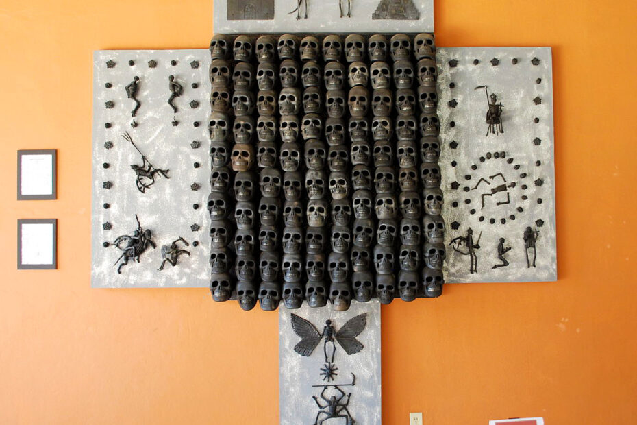 Carlomagno Pedro Martinez' Skull Sculpture in the Museo Estatal de Arte Popular Oaxaca (MEAPO)